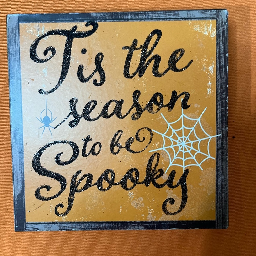 6/$25 Halloween Wall Decor Set - Picture 2 of 16